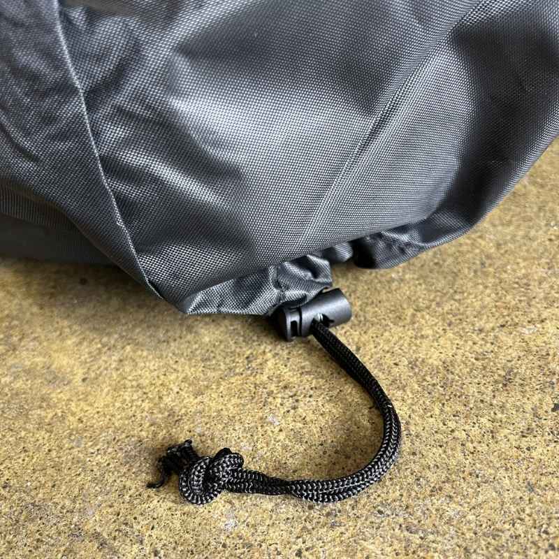 Rolux Reel Mower Cover - close up view tie lock