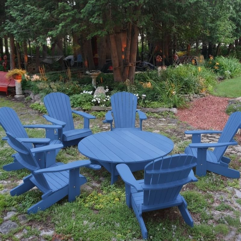 Blue Royal Social Set for 6 in a garden setting