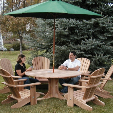 Clear cedar - Unstained Variant man and woman playing cards